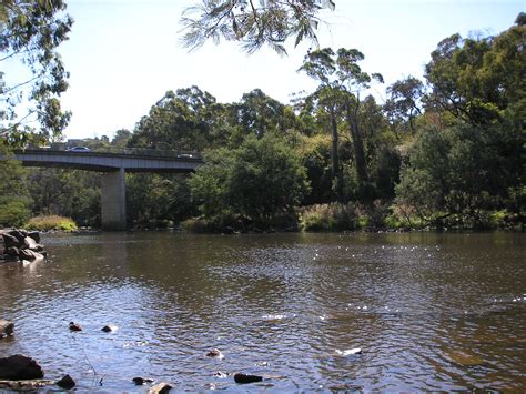 From wikipedia, the free encyclopedia. File:Warrandyte Bridge over the Yarra River.jpg ...