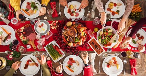 If you're feeling stuck by what to make this year, take a look at these carefully cultivated, easy christmas dinner menu ideas, each. Van tafelschikking tot menu: zo maak je een geslaagd ...