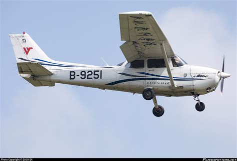 B 9251 Civil Aviation Flight University Of China Cessna 172r Skyhawk