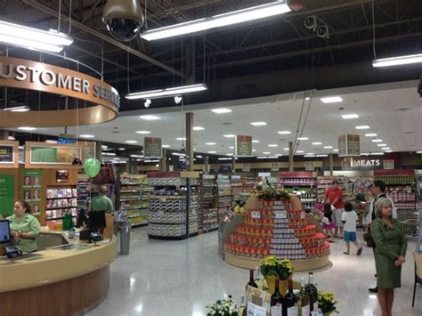 Grocery stores with flowers near me. Grocery Stores Near Me - PlacesNearMeNow