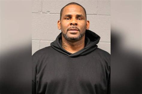 Bail Set At 1million For R Kelly After His Arrest On Sex Abuse Charges