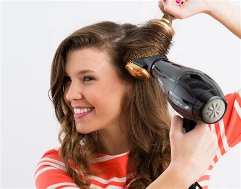 3 Ways To Master Waves With Your Blow Dryer Blow Dry Curls Wavy