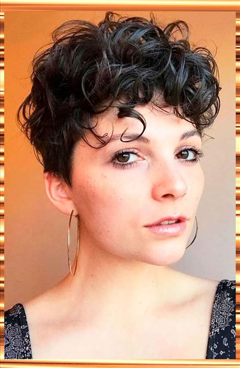 Stunning Pixie Cut Curly Hair Look Short Curly Pixie Curly Pixie