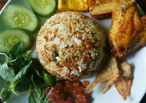 Selain itu nikmat sekali disantap saat disajikan dalam keadaan hangat. Resep 279. Nasi Tutug Oncom oleh 🌸Hartini's kitchen🌸 - Cookpad