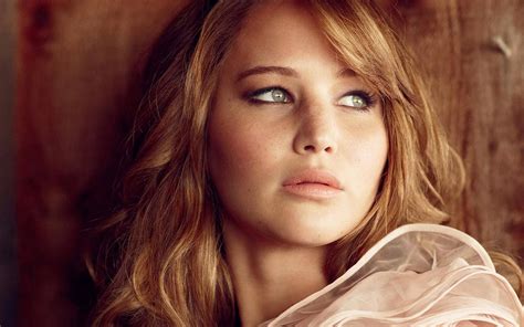 Download Jennifer Lawrence Beautiful Actress Hd Close Up Wallpaper