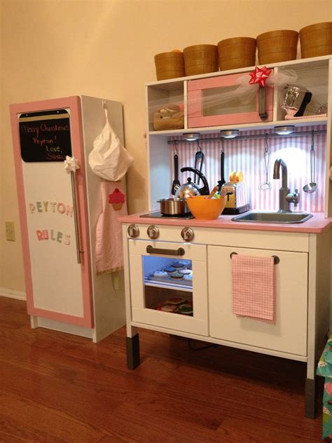 So, kitchen play set has become popular among parents and preschools because they enhance the imaginative role without exposing the kids to the dangers of the actual kitchen. The 5 best DIY play kitchens | Ikea play kitchen, Diy play ...