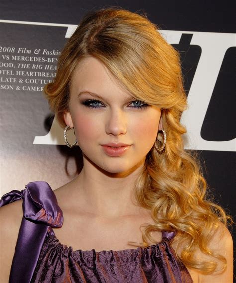 5 Beauty Trends That Died With The Old Taylor Swift