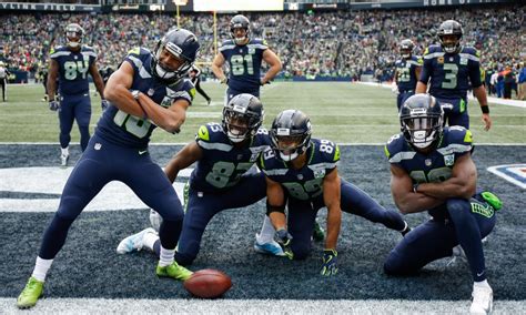 Seattle Seahawks Advance To 3rd Round In Nfls Celebration Of The Year