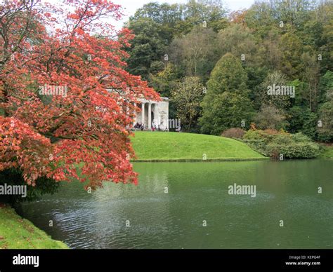 Stourhead Gardens Wiltshire Autumn Colours October 2017 Stock Photo