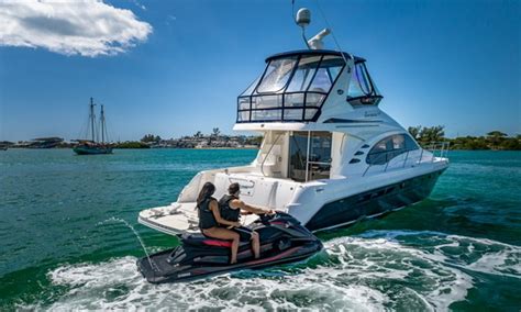 New 50 Foot Sea Ray Motor Yacht Getmyboat