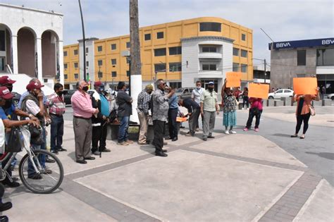 Protestan Morenos En La Plaza Principal De Monclova