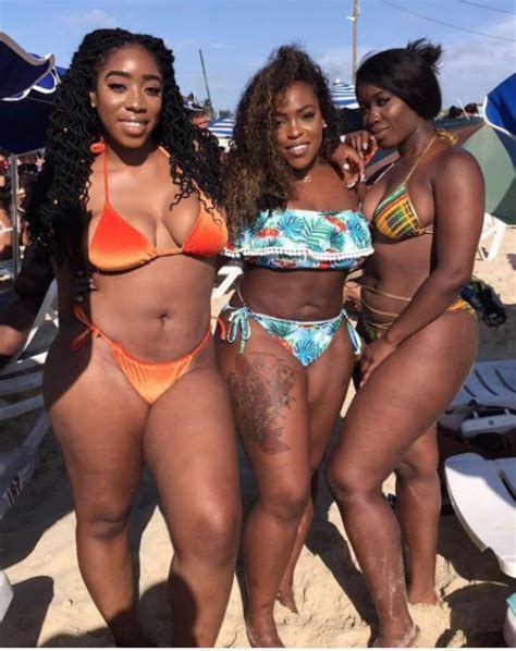 Curvy Nigerian Lady Slays In The Us With Her Banging Body Photos
