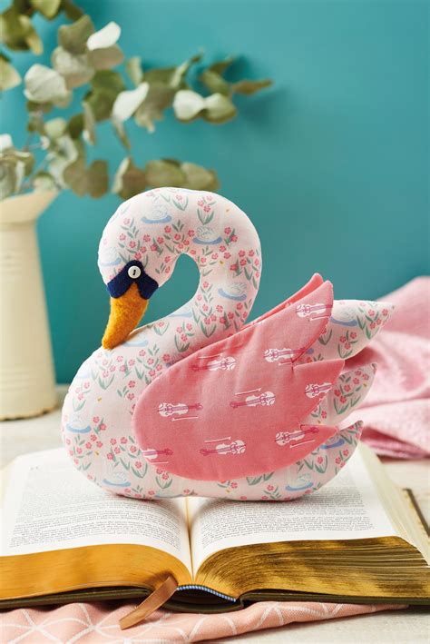 Easy Swan Toy Free Sewing Patterns Sew Magazine