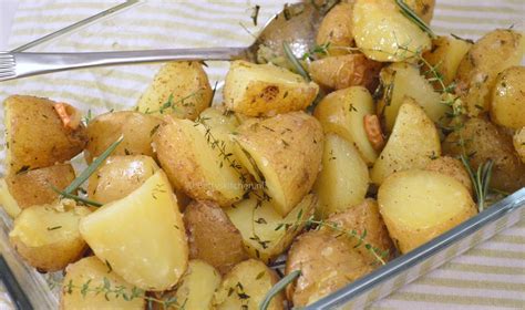 Aardappels Met Tijm En Rozemarijn Uit De Oven Betty S Kitchen