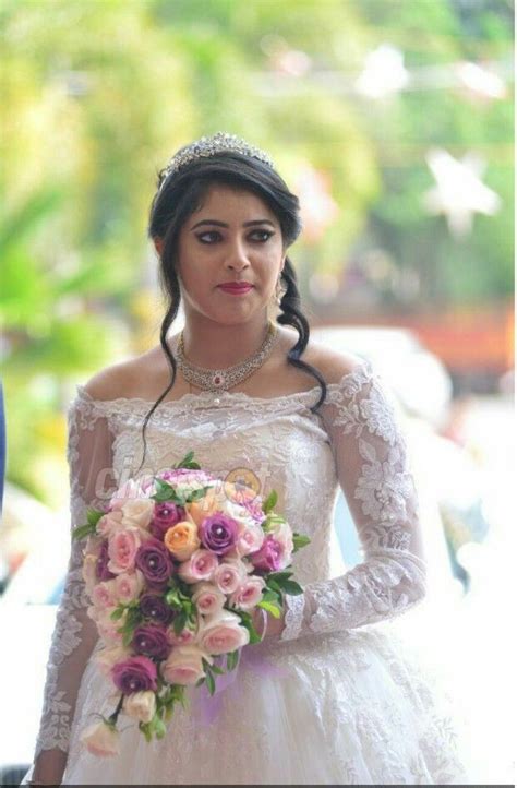 Pin By Minz On Kerala Christian Wedding And Function Christian Bridal