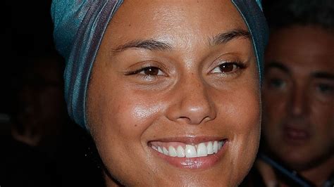 How Alicia Keys Gets Her Flawless Makeup Free Skin Allure