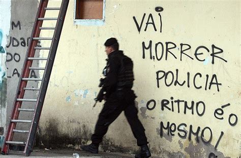 Polícia Ocupa Favelas Do Complexo Do Caju E Barreira Do Vasco No Rio