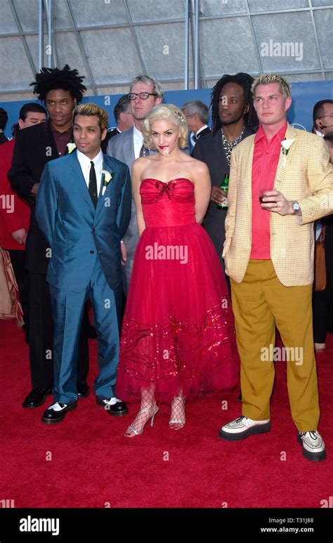 Los Angeles Ca February 21 2001 Pop Group No Doubt With Lead Singer Gwen Stefani At The 43rd