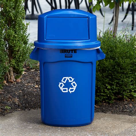 Rubbermaid BRUTE 32 Gallon Blue Round Recycle Bin And Dome Top Lid