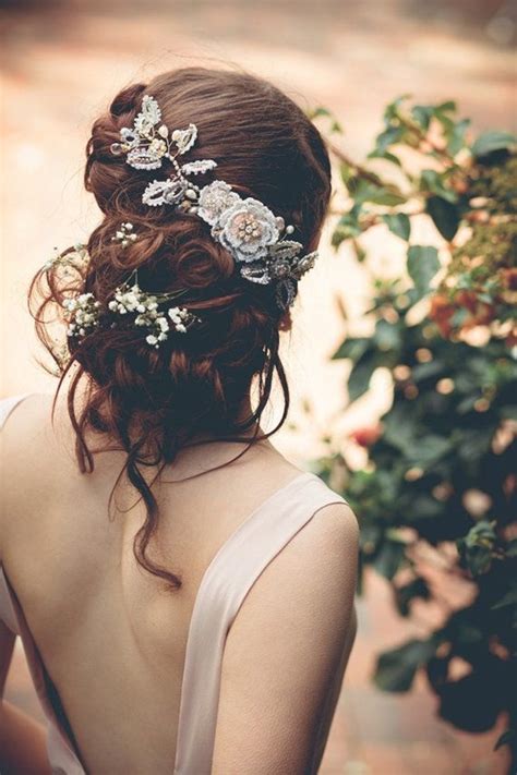 This cute hairstyle is one of the most famous for a wedding or any other classy occasion. Floral Fancy Bridal Headpieces Hair Accessories 2020 ...