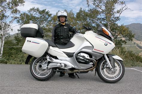 A new direction for bmw design. R1200RT（2006） 宮澤 郁也さん BMW愛車紹介 | バージンBMW