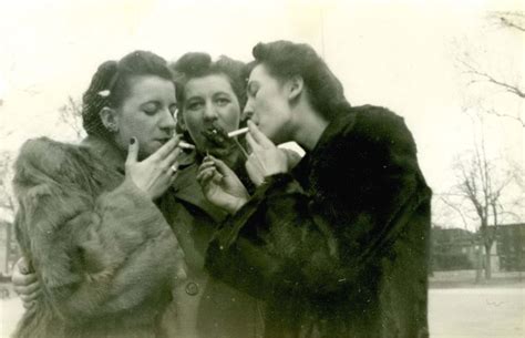 40 cool pics of badass ladies smoking cigarettes in the past ~ vintage everyday