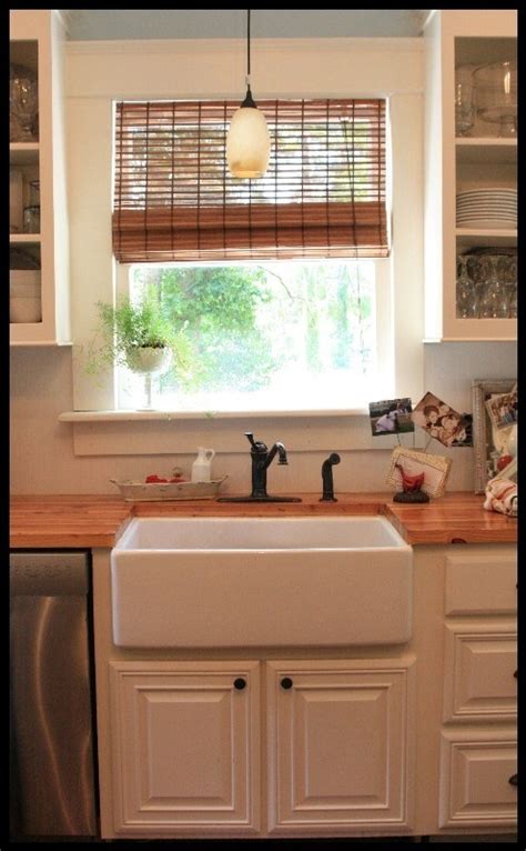 Read on to learn more about these popular material options for today's kitchen sinks. 2x4 countertop and apron front sink. Yes please. (notice ...