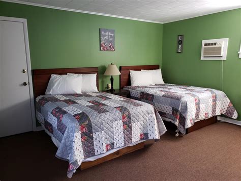 Blue Ridge Motel | Rustic Inn |Schroon Lake, NY- Accommodations