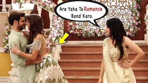 Karan Kundra And Girlfriend Anusha Dandekar Romance Front Of Camera Youtube