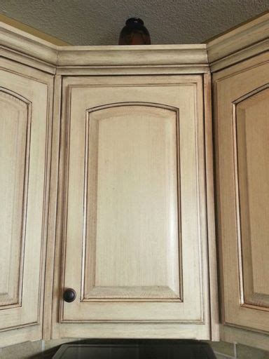 This Is Our Most Popular Painted Cabinet Finish A Gorgeous Cream