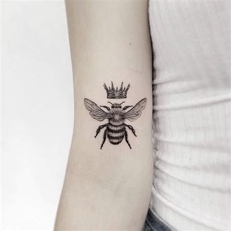 Mẫu Hình Queen Bee Tattoo độc đáo Và ý Nghĩa Nhất