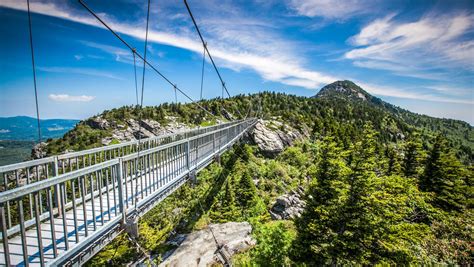 Hike North Carolinas Mile High Swinging Bridge Overlooking Breath
