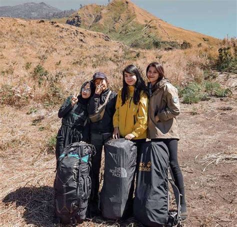 Tips Mendaki Gunung Wanita Indonesia Bagoes