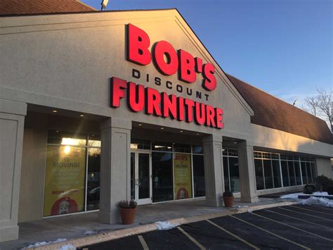 Bob’s Discount Furniture to close Stamford store