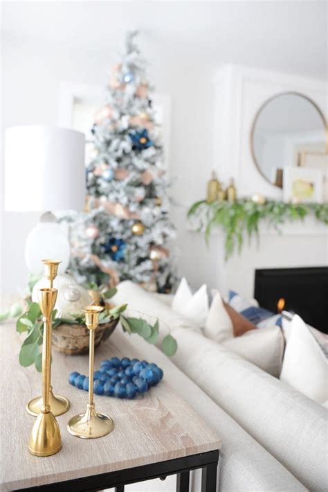 31 Dazzling Christmas Living Room Decor Ideas Pink Peppermint Design