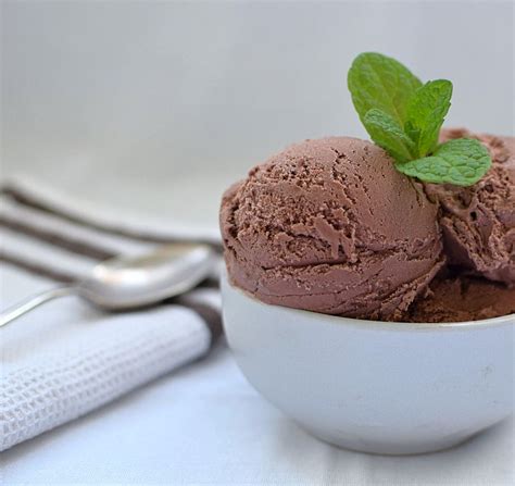 Chocolate Ice Cream Recipe For Heavenly Chocolate Ice Cream Thats Super Simple Ice Cream