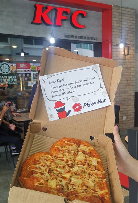 Menu pizza hut malaysia baru berikut ini dapat membuat anda ketagihan untuk membelinya lagi. Pizza Hut Malaysia's Brilliant Valentine's Day Campaign ...
