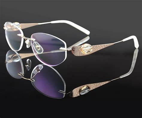 Luxury Woman Glasses Frames Titanium Flexible Crystal Eyeglasses Fashion Brand Designer Diamond