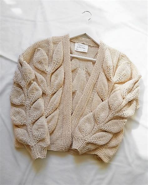 Вязаный Бомбер на весну in 2020 | Sweaters, Fashion, Knitting