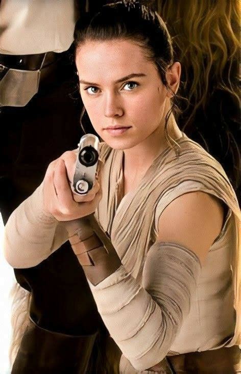 Pin By Jentastic On Daisy Ridley Rey Star Wars Star Wars Women Star Wars Vii