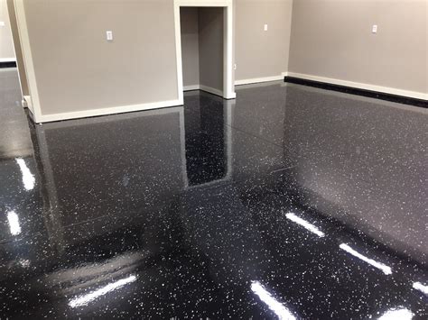 How much does it cost to epoxy a garage floor? 2021 Epoxy Flooring Cost | Metallic Epoxy Floor Cost | Epoxy Flooring For Homes