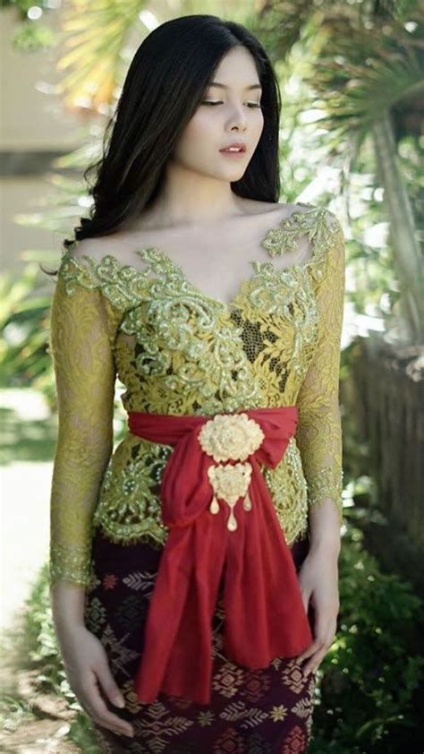 Pin Oleh Erniisa Di Myfav Kebaya Dress Wanita Cantik Wanita Bergaya Wanita