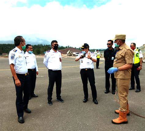 Lowongan kerja terbaru di pekanbaru. Inspektur Penerbangan dari Otoritas Bandara Wilayah V ...