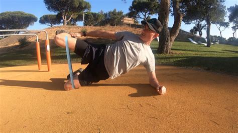 Become A Stronger Runner Clamshell With Side Plank Youtube