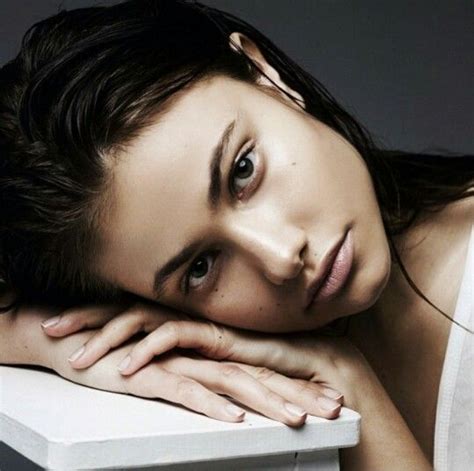 Yara Khmidan Wilhelmina Models Feminine Beauty Iconosquare Hair
