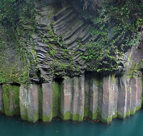 14 Increibles Formaciones De Basalto Basalt Columns Basalt Rock Sea