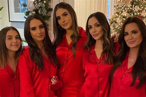 See The Gorgeous Christmas Decorations At Kyle Richards Aspen House