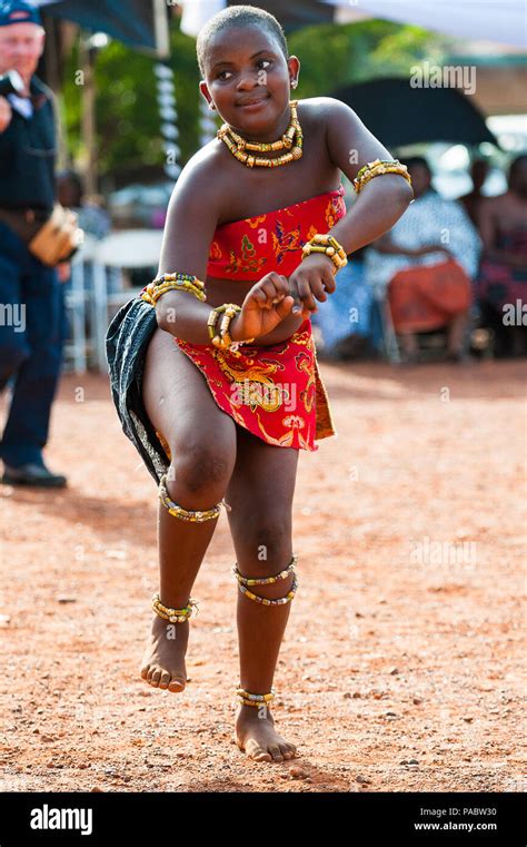 Ghana March 3 2012 Unindentified Ghanaian Woman Dances Traditional African Dance In Ghana