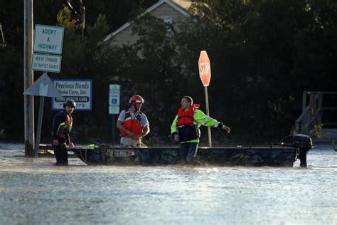 Death Toll Climbs As Floods Swamp North Carolina After Hurricane Matthew