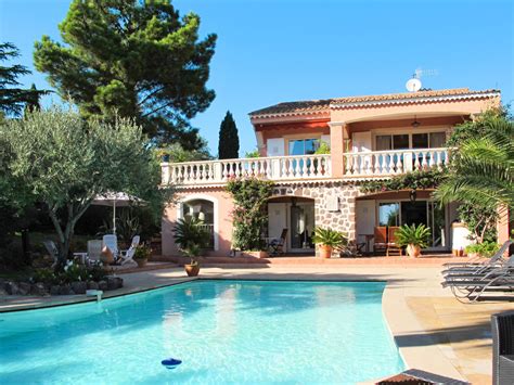 Villa pieds dans l'eau avec une situation exceptionnelle au les issambres villa t6 a louer. Holiday home Les Issambres Cote d'Azur Villa France for ...